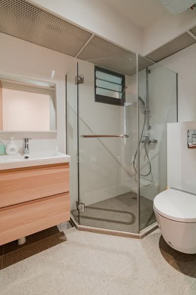 53 Strathmore Avenue, 53 Strathmore Avenue, 3 Bedrooms, 893 sqft, HDB Flat For Sale, by Klish Tan, 500206056 - Bathroom - PropertyGuru.com.sg
