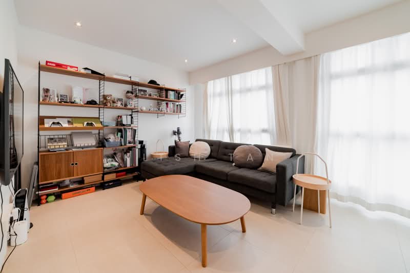 53 Strathmore Avenue, 53 Strathmore Avenue, 3 Bedrooms, 893 sqft, HDB Flat For Sale, by Klish Tan, 500206056 - Living Room - PropertyGuru.com.sg