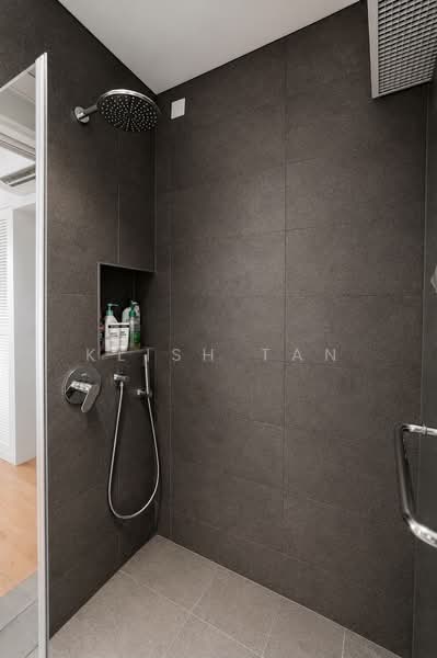 53 Strathmore Avenue, 53 Strathmore Avenue, 3 Bedrooms, 893 sqft, HDB Flat For Sale, by Klish Tan, 500206056 - Bathroom - PropertyGuru.com.sg