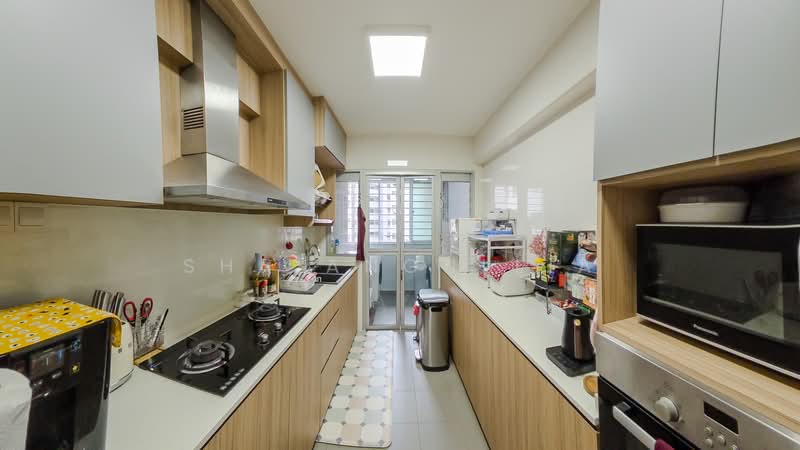 232A Sumang Lane, 232A Sumang Lane, Hougang / Punggol / Sengkang, 3 Bedrooms, 1,216 sqft, HDB Flat For Sale, by Sha Angullia, 500206060 - Kitchen - PropertyGuru.com.sg