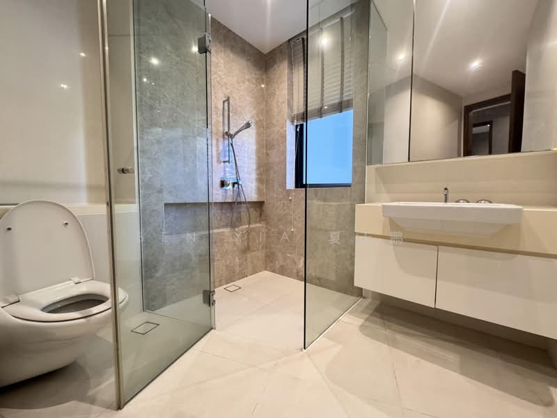d'Leedon (Former Farrer Court), 13 Leedon Heights, 4 Bedrooms, 2,217 sqft, Condominium For Rent, by Ben XIA 夏天鹏, 500206075 - Bathroom - PropertyGuru.com.sg