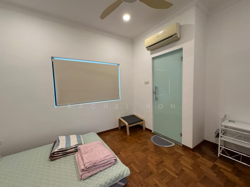 Chuan Walk, Chuan Park, Serangoon Garden, Beautiful House - Chuan Walk, Chuan Park, Serangoon Garden, 5 Bedrooms, 3,400 sqft, Terraced House For Rent, by Rachel Hon, 500206080 - Bedroom - PropertyGuru.com.sg