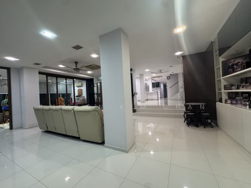 ⭐️⭐️LANDED7772@ 2-storey with attic at serangoon gardens estate, Tai yuan gardens/ Serangoon gardens, 8 Bedrooms, 7,000 sqft, Semi-Detached House For Sale, by Sharon Kim Chan, 500206085 - Living Room - PropertyGuru.com.sg