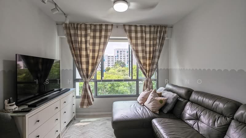 377A Hougang Street 32, 377A Hougang Street 32, 3 Bedrooms, 1,012 sqft, HDB Flat For Sale, by Isthiqlal Turino, 500206086 - Living Room - PropertyGuru.com.sg