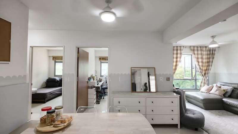 377A Hougang Street 32, 377A Hougang Street 32, 3 Bedrooms, 1,012 sqft, HDB Flat For Sale, by Isthiqlal Turino, 500206086 - Bedroom - PropertyGuru.com.sg