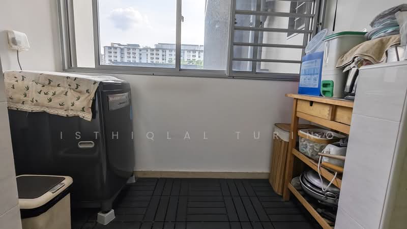 377A Hougang Street 32, 377A Hougang Street 32, 3 Bedrooms, 1,012 sqft, HDB Flat For Sale, by Isthiqlal Turino, 500206086 - Balcony - PropertyGuru.com.sg