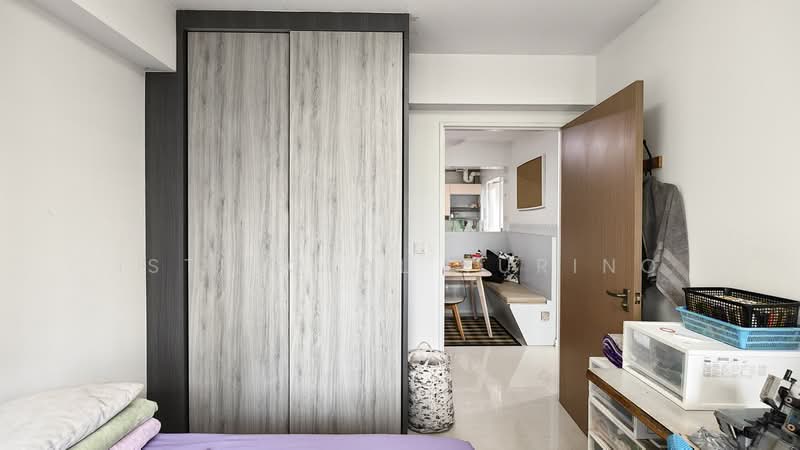 377A Hougang Street 32, 377A Hougang Street 32, 3 Bedrooms, 1,012 sqft, HDB Flat For Sale, by Isthiqlal Turino, 500206086 - Bedroom - PropertyGuru.com.sg