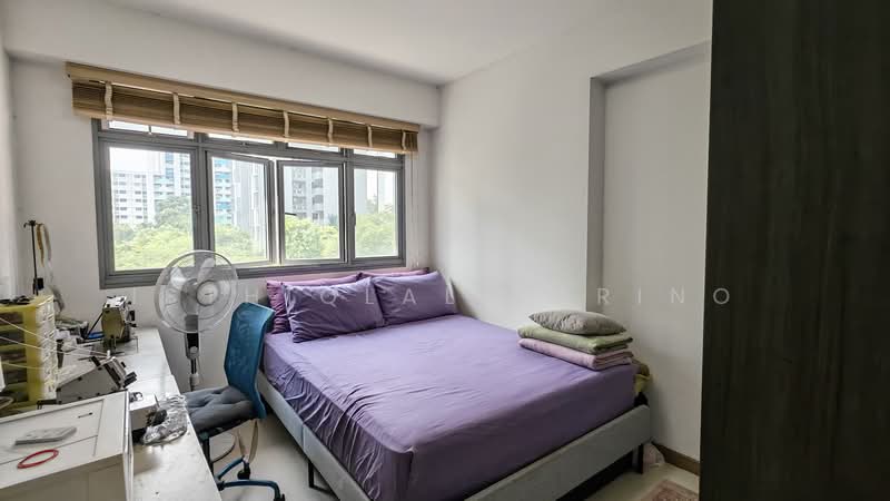 377A Hougang Street 32, 377A Hougang Street 32, 3 Bedrooms, 1,012 sqft, HDB Flat For Sale, by Isthiqlal Turino, 500206086 - Bedroom - PropertyGuru.com.sg