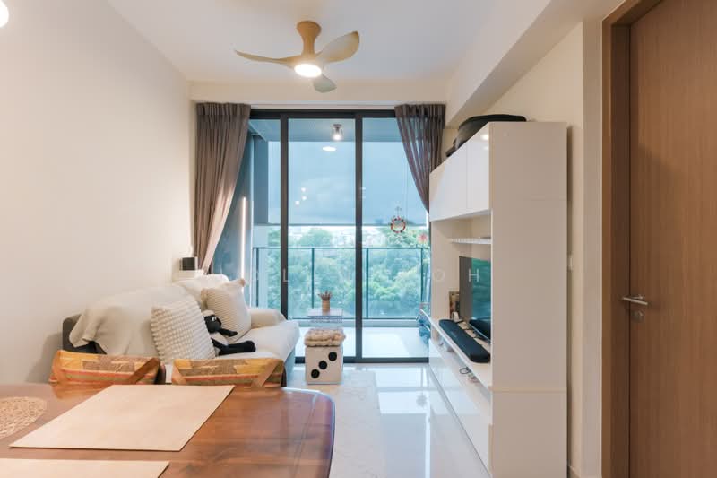 Whistler Grand, 109 West Coast Vale, 1 Bedroom, 441 sqft, Condominium For Sale, by Jolin Toh, 500206088 - Living Room - PropertyGuru.com.sg