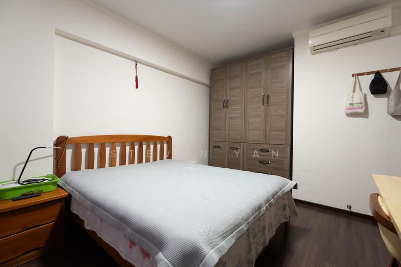 55 Strathmore Avenue, 55 Strathmore Avenue, 3 Bedrooms, 1,023 sqft, HDB Flat For Sale, by Steven Yan, 500206101 - Bedroom - PropertyGuru.com.sg