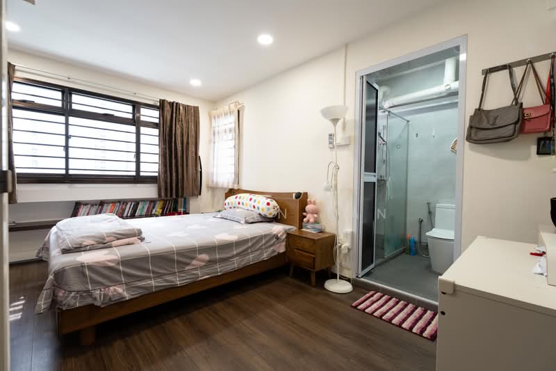 55 Strathmore Avenue, 55 Strathmore Avenue, 3 Bedrooms, 1,023 sqft, HDB Flat For Sale, by Steven Yan, 500206101 - Bedroom - PropertyGuru.com.sg