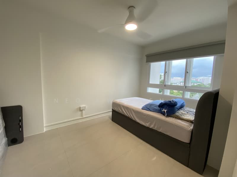 217 Pasir Ris Street 21