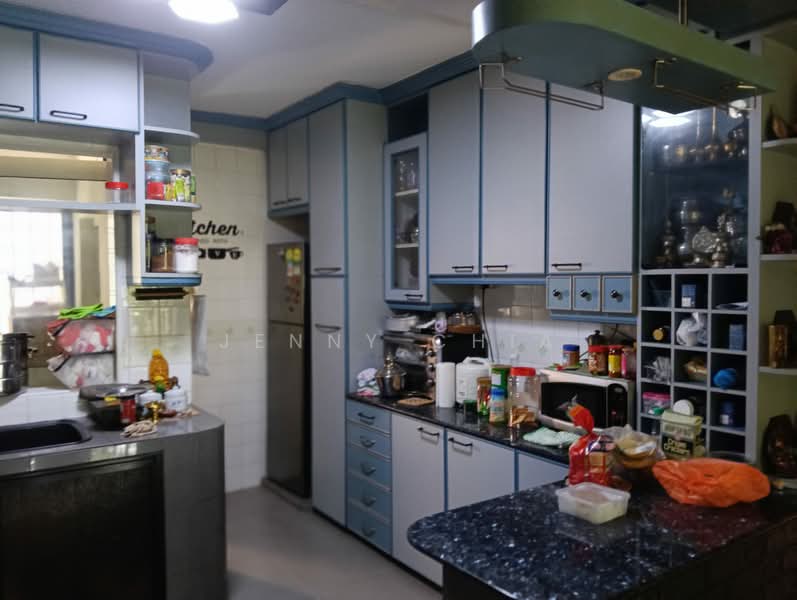BLK 320 TAMPINES ST 33, Tampine st 33, 3 Bedrooms, 1,194 sqft, HDB Flat For Sale, by Jenny Chia, 500206110 - Kitchen - PropertyGuru.com.sg