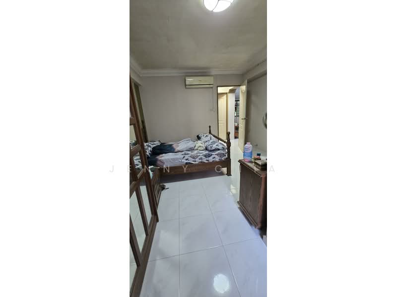 BLK 320 TAMPINES ST 33, Tampine st 33, 3 Bedrooms, 1,194 sqft, HDB Flat For Sale, by Jenny Chia, 500206110 - Bedroom - PropertyGuru.com.sg