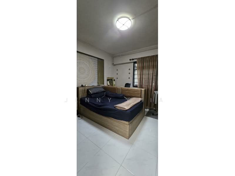 BLK 320 TAMPINES ST 33, Tampine st 33, 3 Bedrooms, 1,194 sqft, HDB Flat For Sale, by Jenny Chia, 500206110 - Bedroom - PropertyGuru.com.sg