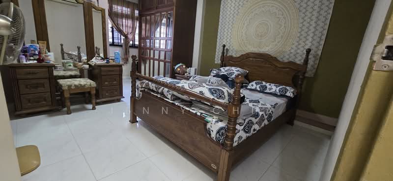 BLK 320 TAMPINES ST 33, Tampine st 33, 3 Bedrooms, 1,194 sqft, HDB Flat For Sale, by Jenny Chia, 500206110 - Bedroom - PropertyGuru.com.sg