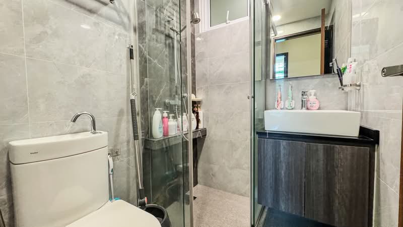 The Sunny Spring, 50 Lorong 40 Geylang, 3 Bedrooms, 1,356 sqft, Apartment For Sale, by Jenna Lui, 500206117 - Bathroom - PropertyGuru.com.sg