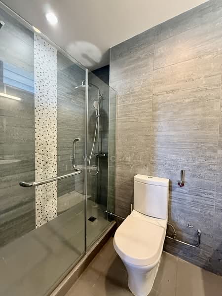 Faber Hills Estate, Faber Park, 5 Bedrooms, 5,800 sqft, Semi-Detached House For Rent, by Yiew Chiou Ling Lynn, 500206128 - Bathroom - PropertyGuru.com.sg