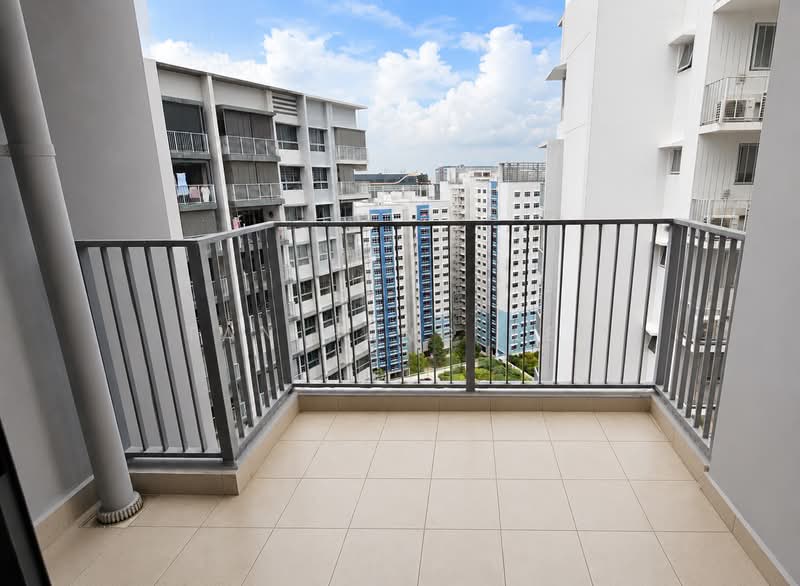 138C Yuan Ching Road, 138C Yuan Ching Road, 2 Bedrooms, 721 sqft, HDB Flat For Sale, by Tan Heng Kee, 500206130 - Balcony - PropertyGuru.com.sg