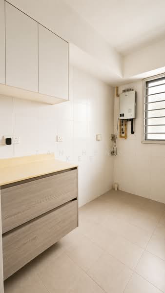 138C Yuan Ching Road, 138C Yuan Ching Road, 2 Bedrooms, 721 sqft, HDB Flat For Sale, by Tan Heng Kee, 500206130 - Kitchen - PropertyGuru.com.sg