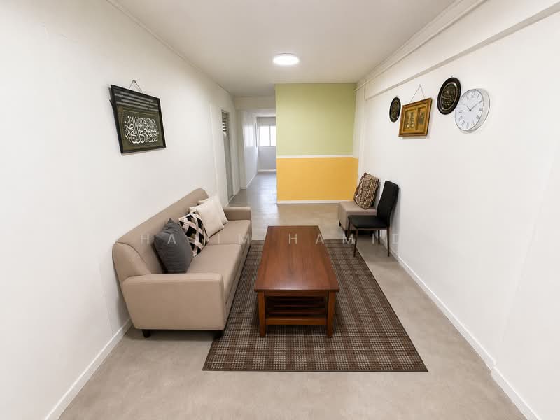 608 Bedok Reservoir Road, 608 Bedok Reservoir Road, 2 Bedrooms, 721 sqft, HDB Flat For Sale, by Halim Hamid, 500206133 - Living Room - PropertyGuru.com.sg