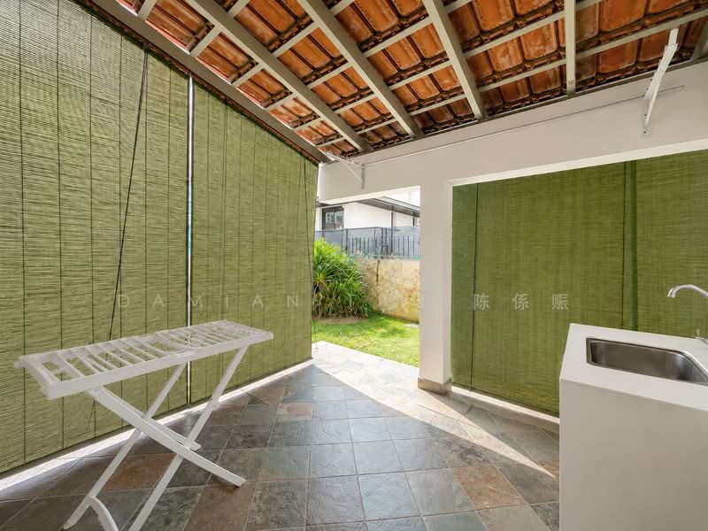 ⭐️1 KM OF NAN HUA PRI SCH⭐️RARE HUGE CORNER TERRACE W/ 13M WIDE FRONTAGE⭐️SUITABLE FOR REBUILDING⭐️, Sunset Way Clementi Faber West Coast Jubilee Eng Kong Kismis Greenridge Toh Yi Toh Tuck Highgate Cheng Soon Chun Tin Lorong Pisang Emas Udang Raja Asam Hijau Kilat Yuk Tong Tham Soong Jurong Kechil Selanting Layang Kakatua Hua Guan Sian Tuan Stone, 3 Bedrooms, 3,500 sqft, Corner Terrace For Sale, by Damian Tan 陈係赈, 500206135 - Yard - PropertyGuru.com.sg