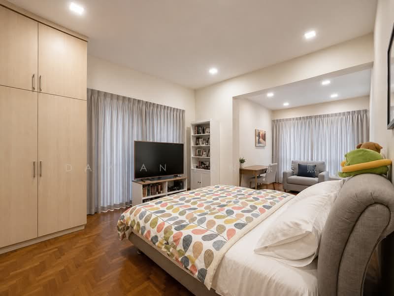 ⭐️1 KM OF NAN HUA PRI SCH⭐️RARE HUGE CORNER TERRACE W/ 13M WIDE FRONTAGE⭐️SUITABLE FOR REBUILDING⭐️, Sunset Way Clementi Faber West Coast Jubilee Eng Kong Kismis Greenridge Toh Yi Toh Tuck Highgate Cheng Soon Chun Tin Lorong Pisang Emas Udang Raja Asam Hijau Kilat Yuk Tong Tham Soong Jurong Kechil Selanting Layang Kakatua Hua Guan Sian Tuan Stone, 3 Bedrooms, 3,500 sqft, Corner Terrace For Sale, by Damian Tan 陈係赈, 500206135 - Bedroom - PropertyGuru.com.sg