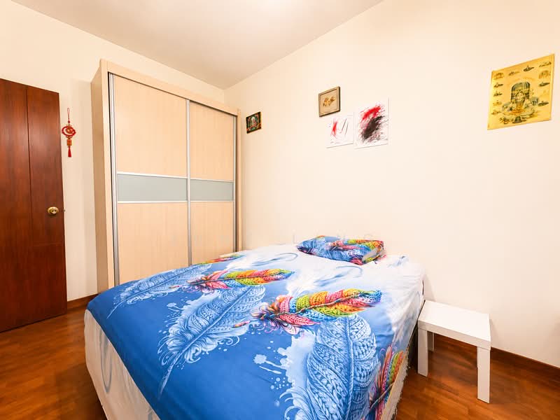 Rio Vista, 12 Upper Serangoon View, 3 Bedrooms, 1,636 sqft, Condominium For Sale, by June Ling, 500206146 - Bedroom - PropertyGuru.com.sg