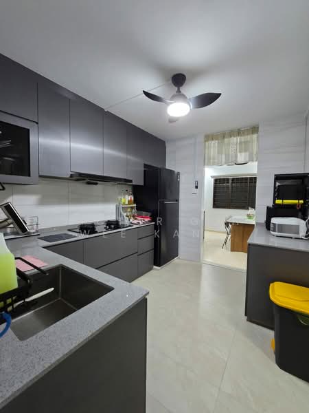 668 Choa Chu Kang Crescent, 668 Choa Chu Kang Crescent, Room Rental, 143 sqft, HDB Flat For Rent, by Victor Goh Wee Kang, 500206155 - Kitchen - PropertyGuru.com.sg