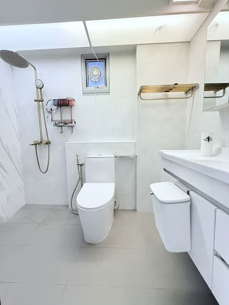 273C Punggol Place, 273C Punggol Place, 3 Bedrooms, 1,216 sqft, HDB Flat For Sale, by SQ Raudha, 500206160 - Master Bathroom - PropertyGuru.com.sg