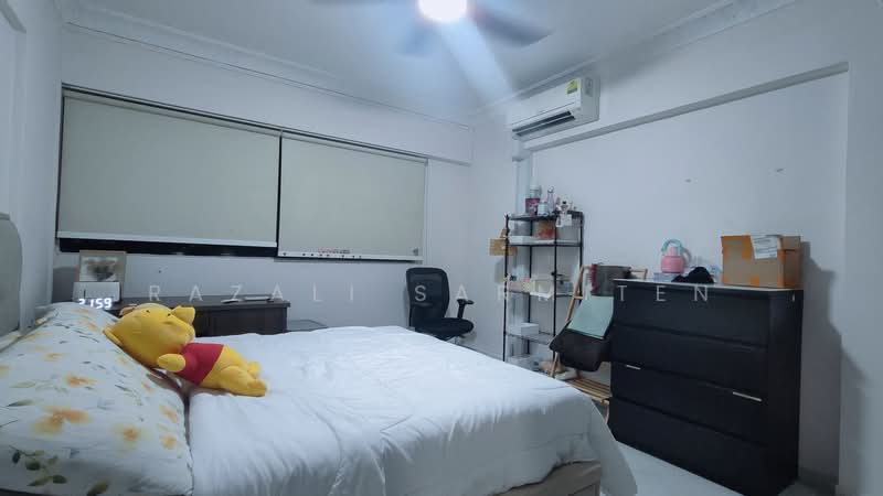129 Pending Road, 129 Pending Road, 4 Bedrooms, 1,550 sqft, HDB Flat For Sale, by Razali Sarmiten, 500206162 - Bedroom - PropertyGuru.com.sg