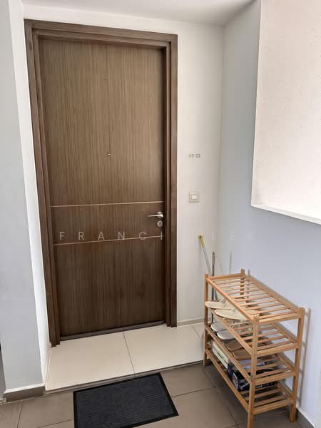 Hundred Trees, 85 West Coast Drive, Room Rental, 150 sqft, Condominium For Rent, by Francis Lee, 500206164 - Entrance - PropertyGuru.com.sg