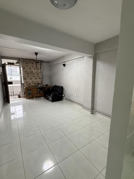 44 Telok Blangah Drive, 44 Telok Blangah Drive, 2 Bedrooms, 680 sqft, HDB Flat For Sale, by Nisa Ismail, 500206171 - Living Room - PropertyGuru.com.sg