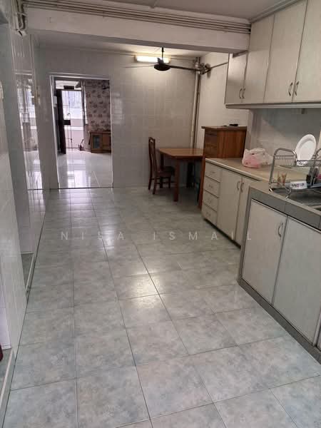 44 Telok Blangah Drive, 44 Telok Blangah Drive, Harbourfront / Telok Blangah, 2 Bedrooms, 699 sqft, HDB Flat For Sale, by Nisa Ismail, 500206171 - Kitchen - PropertyGuru.com.sg
