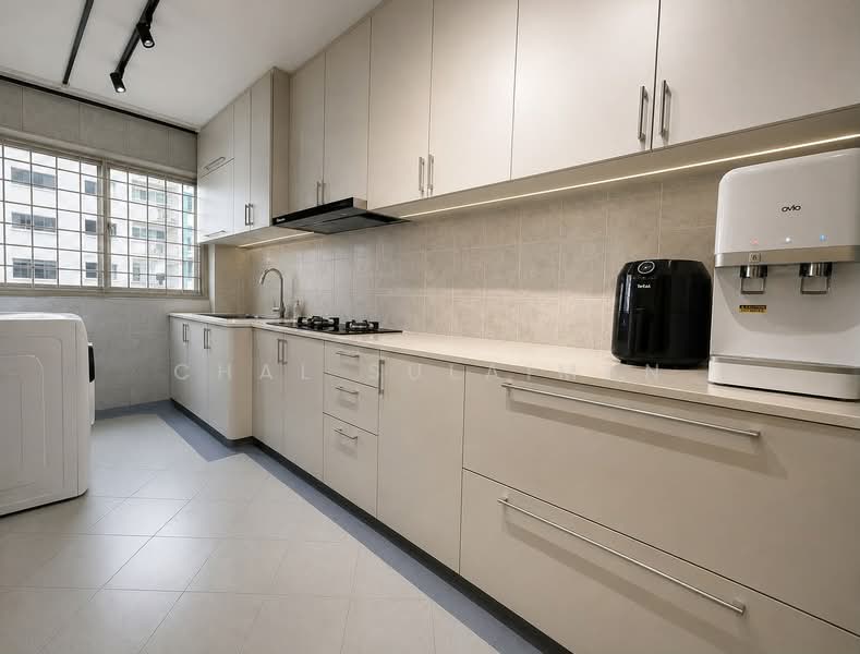 969 Hougang Street 91, 969 Hougang Street 91, 3 Bedrooms, 1,022 sqft, HDB Flat For Sale, by Chal Sulaiman, 500206174 - Kitchen - PropertyGuru.com.sg