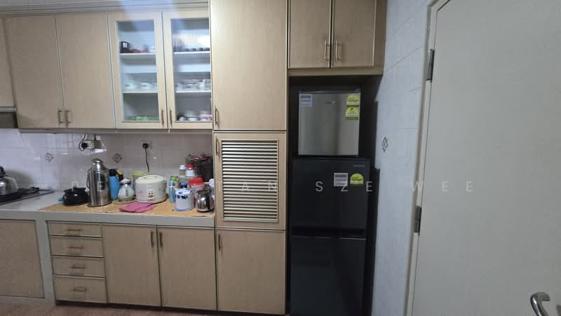 321B Anchorvale Drive, 321B Anchorvale Drive, 3 Bedrooms, 1,200 sqft, HDB Flat For Rent, by Peter Tan Sze Wee, 500206185 - Kitchen - PropertyGuru.com.sg