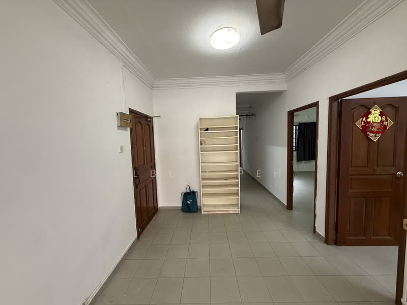 Novena Court, 2 Jalan Novena Barat, 3 Bedrooms, 861 sqft, Apartment For Rent, by Albert Peh, 500206189 - Entrance - PropertyGuru.com.sg