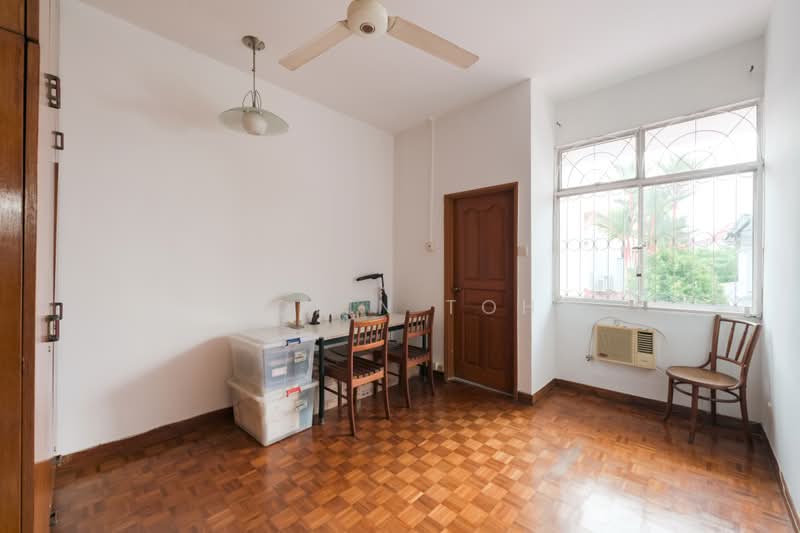 Begonia terrace, Begonia Terrace, 5 Bedrooms, 2,800 sqft, Semi-Detached House For Sale, by Jolin Toh, 500206205 - Bedroom - PropertyGuru.com.sg