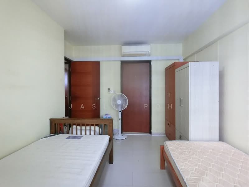 220A Bedok Central, 220A Bedok Central, Room Rental, 200 sqft, HDB Flat For Rent, by Jaslin Poh, 500206214 - Bedroom - PropertyGuru.com.sg
