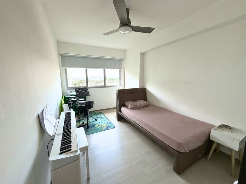 432B Yishun Avenue 1, 432B Yishun Avenue 1, 3 Bedrooms, 1,206 sqft, HDB Flat For Sale, by Andrew Ho 何伟恒, 500206224 - Bedroom 1 - PropertyGuru.com.sg