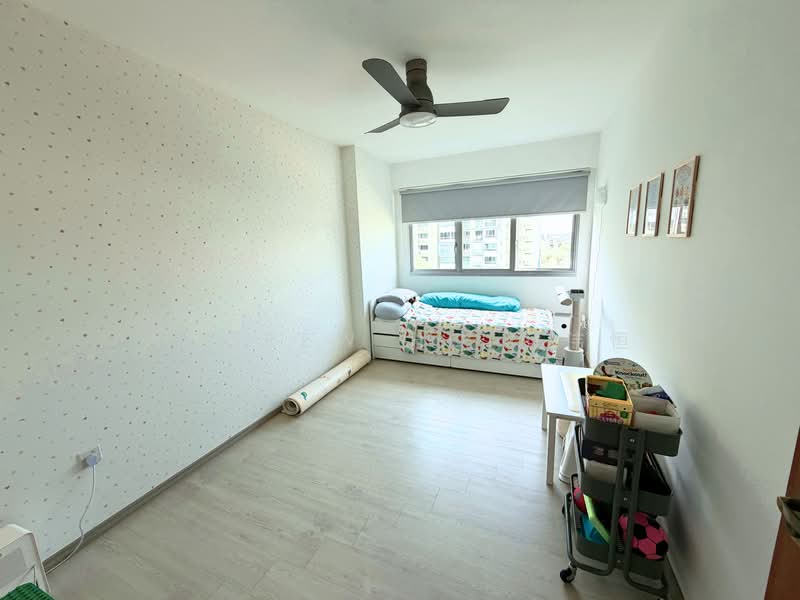 432B Yishun Avenue 1, 432B Yishun Avenue 1, 3 Bedrooms, 1,206 sqft, HDB Flat For Sale, by Andrew Ho 何伟恒, 500206224 - Bedroom 2 - PropertyGuru.com.sg