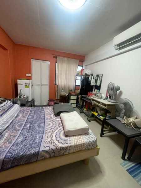 287 Yishun Avenue 6, 287 Yishun Avenue 6, 3 Bedrooms, 1,119 sqft, HDB Flat For Sale, by Paige Lee, 500206234 - Bedroom - PropertyGuru.com.sg