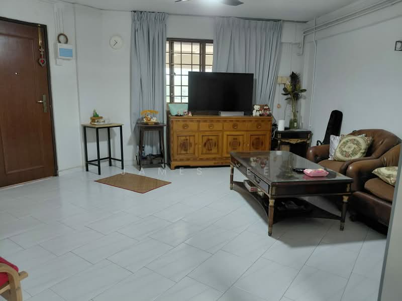 106 Jalan Dusun, 106 Jalan Dusun, 3 Bedrooms, 1,001 sqft, HDB Flat For Sale, by James Lee, 500206255 - Living Room - PropertyGuru.com.sg