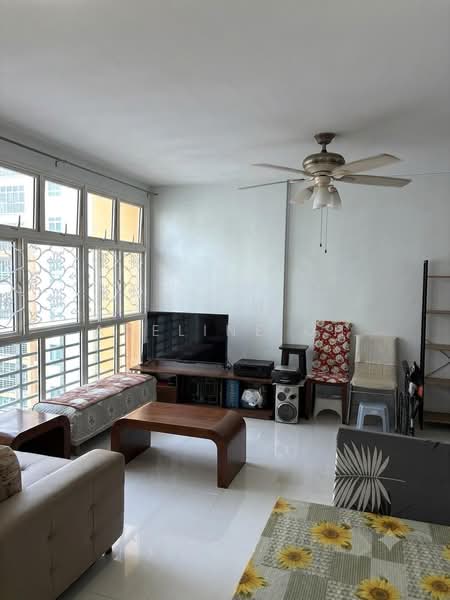 3A Upper Boon Keng Road, 3A Upper Boon Keng Road, 3 Bedrooms, 969 sqft, HDB Flat For Sale, by Adeline Oh, 500206284 - Living Room - PropertyGuru.com.sg