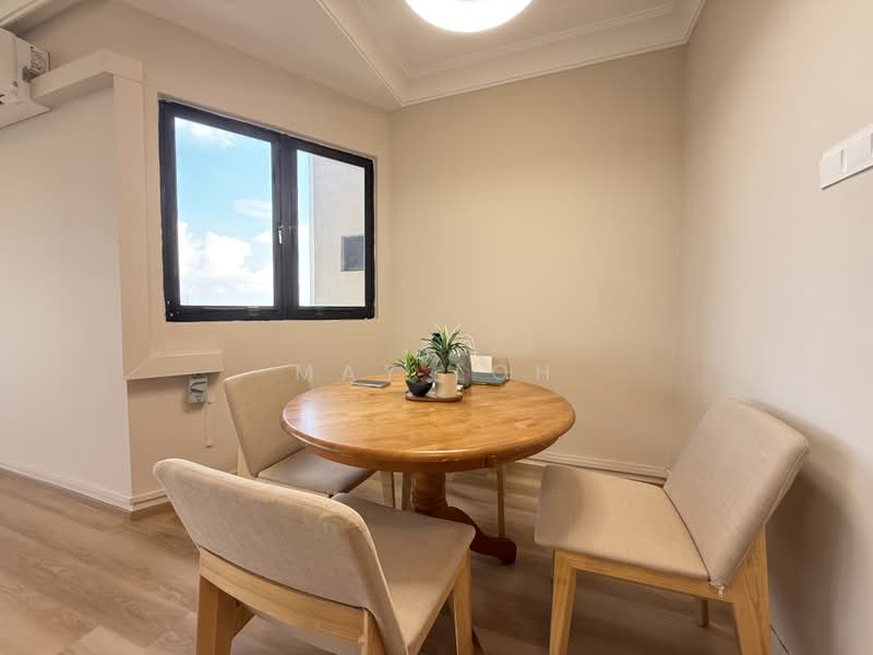 Bayshore Park, 66 Bayshore Road, 2 Bedrooms, 936 sqft, Condominium For Rent, by May Loh, 500206288 - Dining Room - PropertyGuru.com.sg
