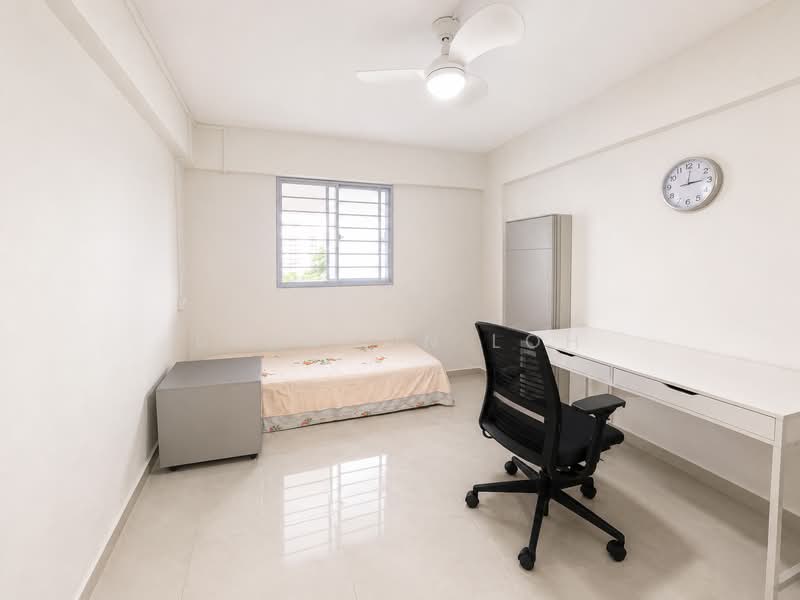 520 Bedok North Avenue 1, 520 Bedok North Avenue 1, 2 Bedrooms, 721 sqft, HDB Flat For Sale, by Brandon Loh, 500206302 - Bedroom - PropertyGuru.com.sg