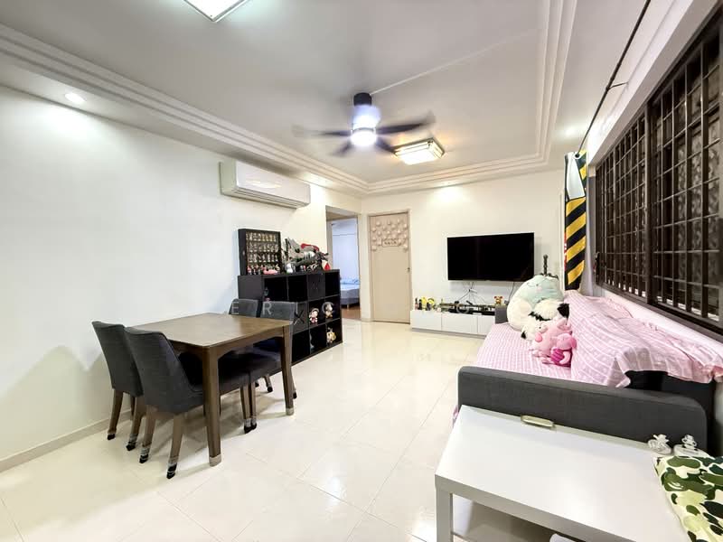 308C Anchorvale Road, 308C Anchorvale Road, 3 Bedrooms, 969 sqft, HDB Flat For Sale, by Eric Ong, 500206303 - Living Room - PropertyGuru.com.sg