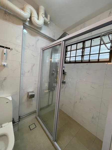 481 Pasir Ris Drive 4, 481 Pasir Ris Drive 4, Room Rental, 100 sqft, HDB Flat For Rent, by Vivien Mok (莫琍清), 500206340 - Bathroom - PropertyGuru.com.sg