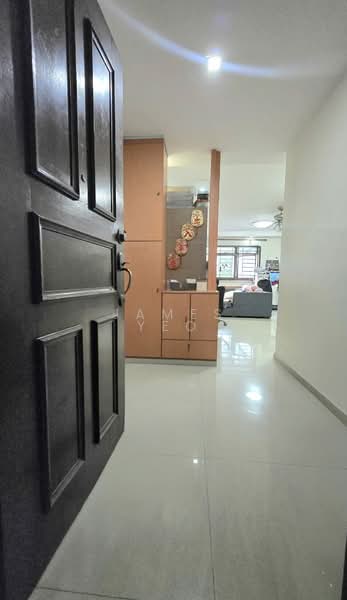 683A Choa Chu Kang Crescent, 683A Choa Chu Kang Crescent, 3 Bedrooms, 1,184 sqft, HDB Flat For Sale, by James Yeo, 500206363 - Entrance - PropertyGuru.com.sg