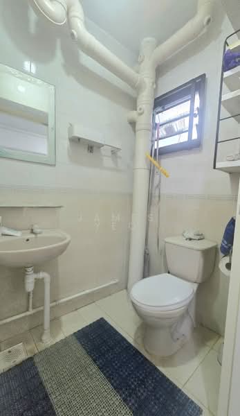 683A Choa Chu Kang Crescent, 683A Choa Chu Kang Crescent, 3 Bedrooms, 1,184 sqft, HDB Flat For Sale, by James Yeo, 500206363 - Bathroom - PropertyGuru.com.sg